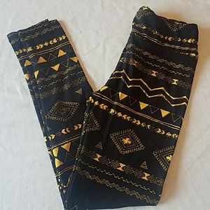 3/$50 Black & Gold LuLaRoe OS Leggings NEW